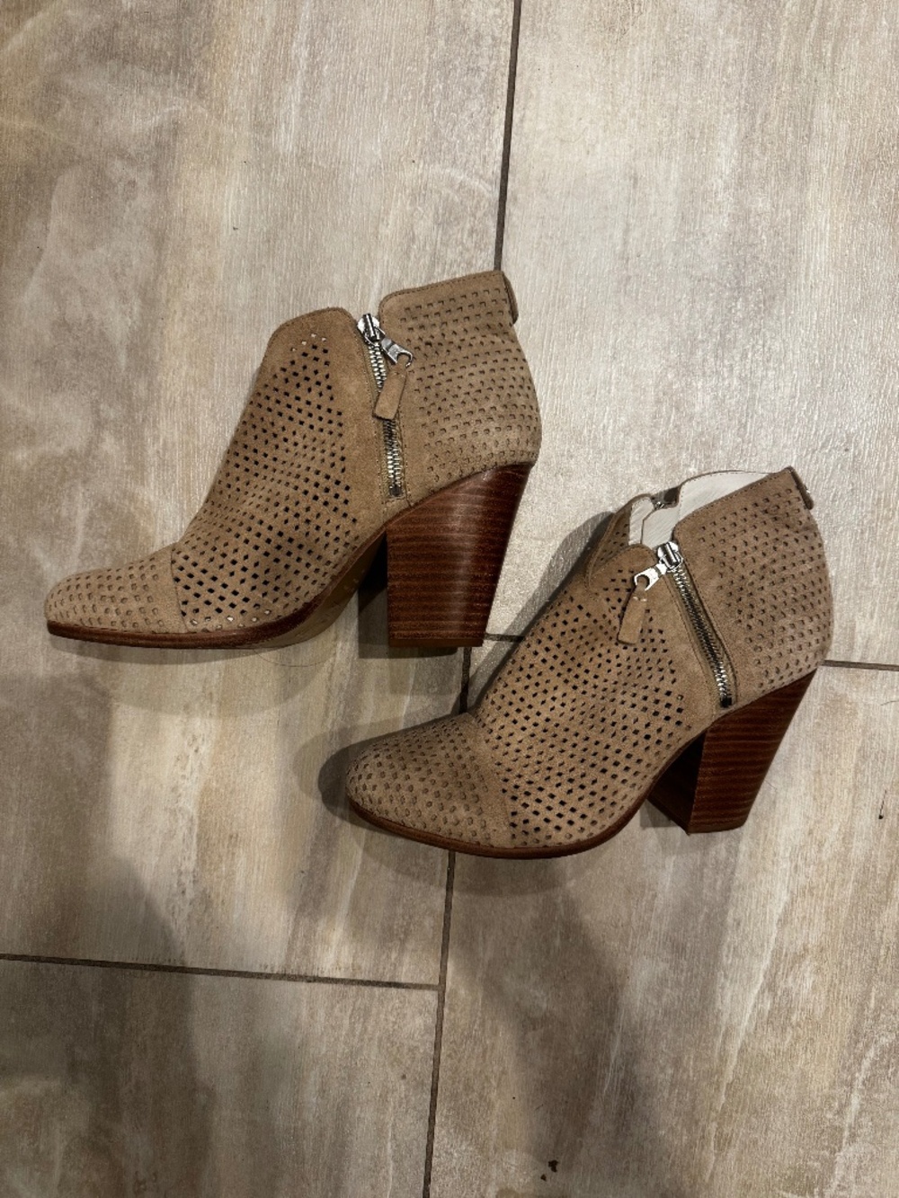 Rag & Bone Margot Suede Camel Perforated Ankle Bootie Sz 40